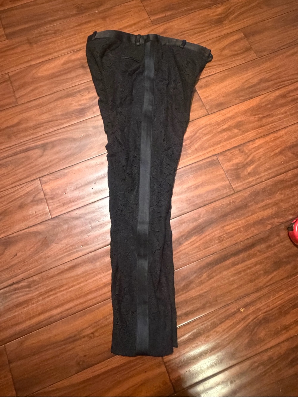 Dolce & Gabbana Black Lace Cropped Trousers - Picture 13 of 14
